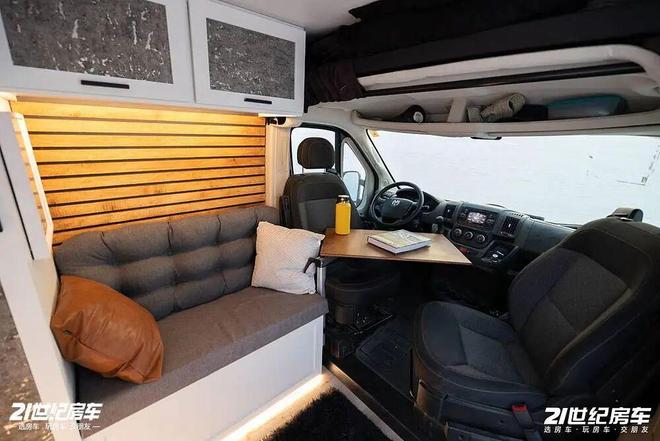 am Promaster露营车把舒适感拉满了不朽情缘游戏网站登录四面环窗仰望星空!这辆R(图8) am Promaster露营车把舒适感拉满了不朽情缘游戏网站登录四面环窗仰望星空!这辆R(图8)