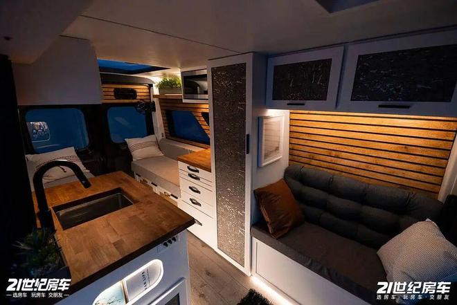 am Promaster露营车把舒适感拉满了不朽情缘游戏网站登录四面环窗仰望星空!这辆R(图1) am Promaster露营车把舒适感拉满了不朽情缘游戏网站登录四面环窗仰望星空!这辆R(图1)